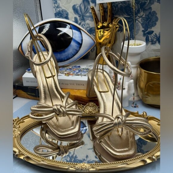 🆕 LOEFFLER RANDALL 🧿 NWOB Mikel Leather Bow Heel Sandal, Gold Leather - Sz 6.5 - Picture 4 of 16